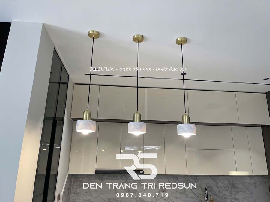 den-tha-ban-an-ban-dao-hien-dai-chat-lieu-da-cam-thach-trang-cdt-1011-1