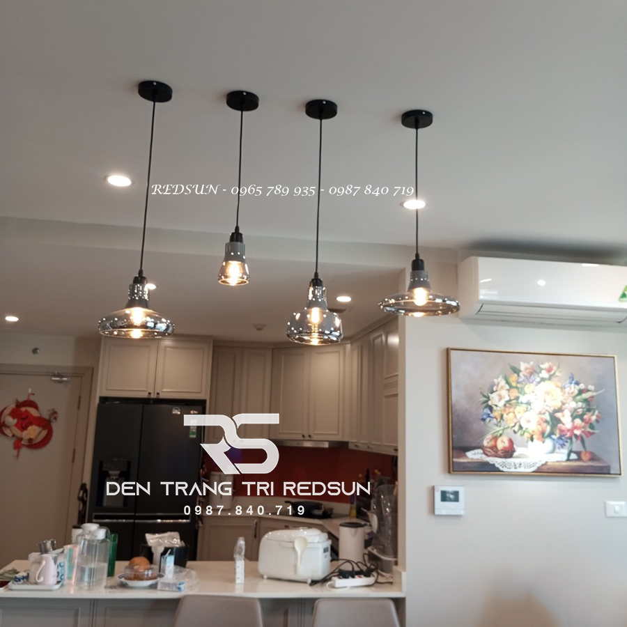 den-tha-ban-an-hien-dai-bac-au-choa-thuy-tinh-den-khoi-cdt-l017