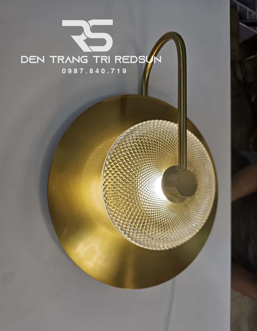 den-tuong-hien-dai-trang-tri-phong-khach-phong-ngu-cau-thang-phong-cach-bac-au-dt-119