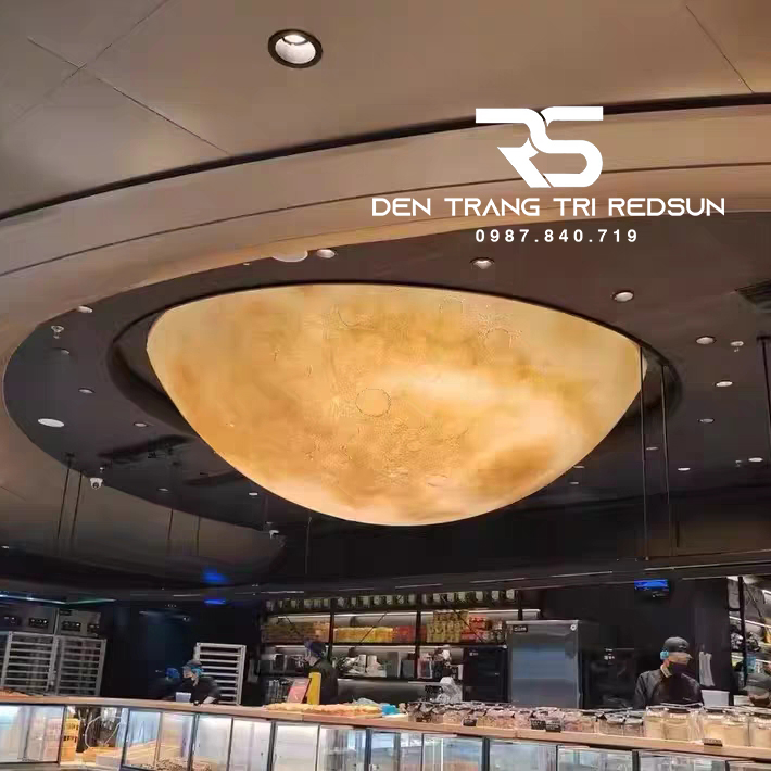 Den-Mat-Trang-Ban-Nguyet-3D-Phong-Cach-Bac-Au-Op-Tran-Trang-Tri-Sanh-Nha-Hang,-Quan-Cafe,-Phong-Khach,-Phong-Ngu-DC-T129