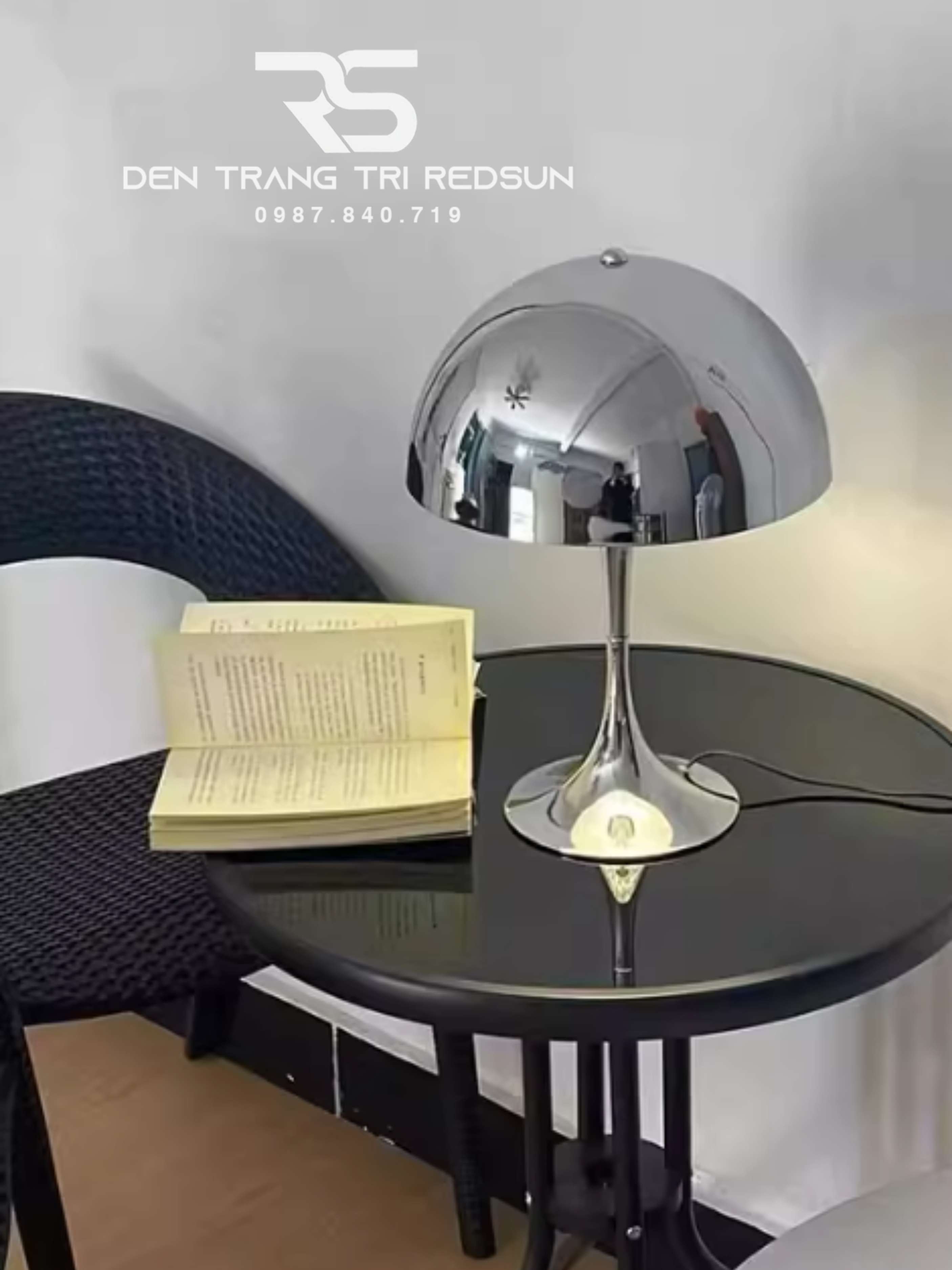 den-ban-hien-dai-bac-au-db2103