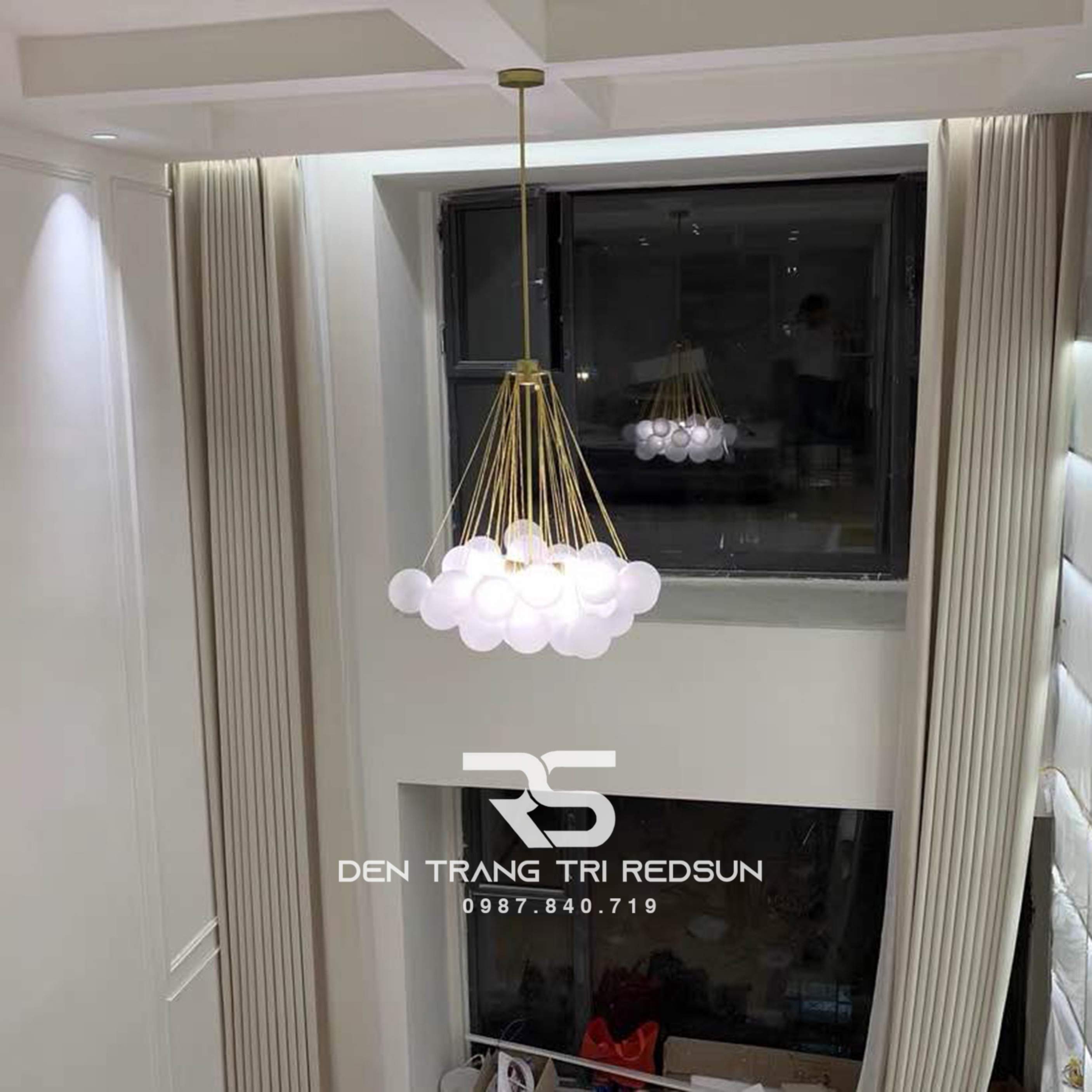 den-chum-phong-khach-hien-dai-bac-au-bong-bong-chat-lieu-thuy-tinh-dc-t112