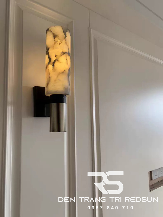 den-tuong-da-cam-thach-hien-dai-trang-tri-phong-khach-phong-ngu-cau-thang-phong-cach-bac-au-dt-130