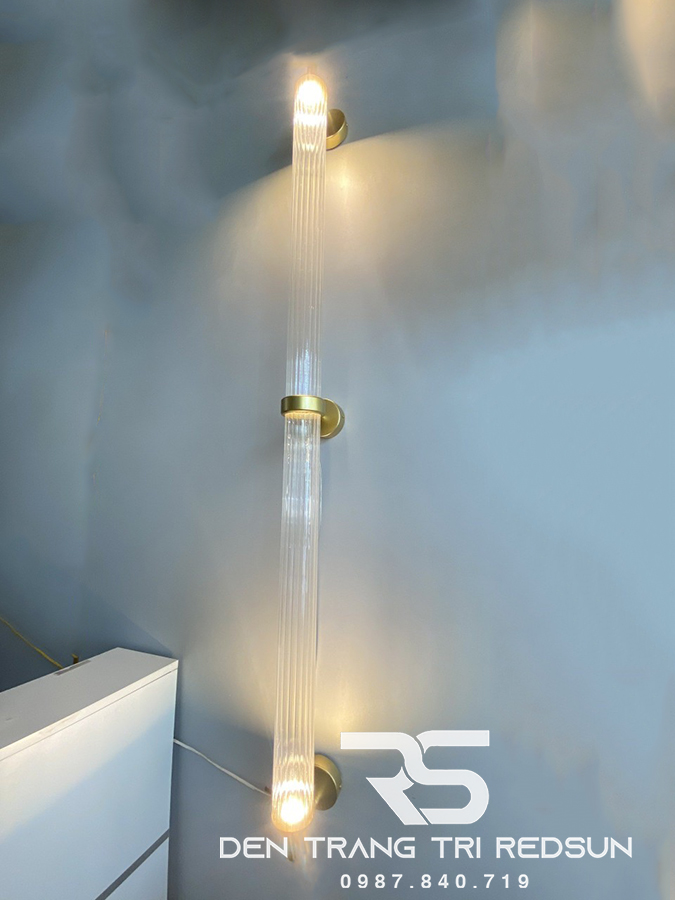 den-tuong-hien-dai-trang-tri-phong-khach-phong-ngu-cau-thang-dt-bvk200