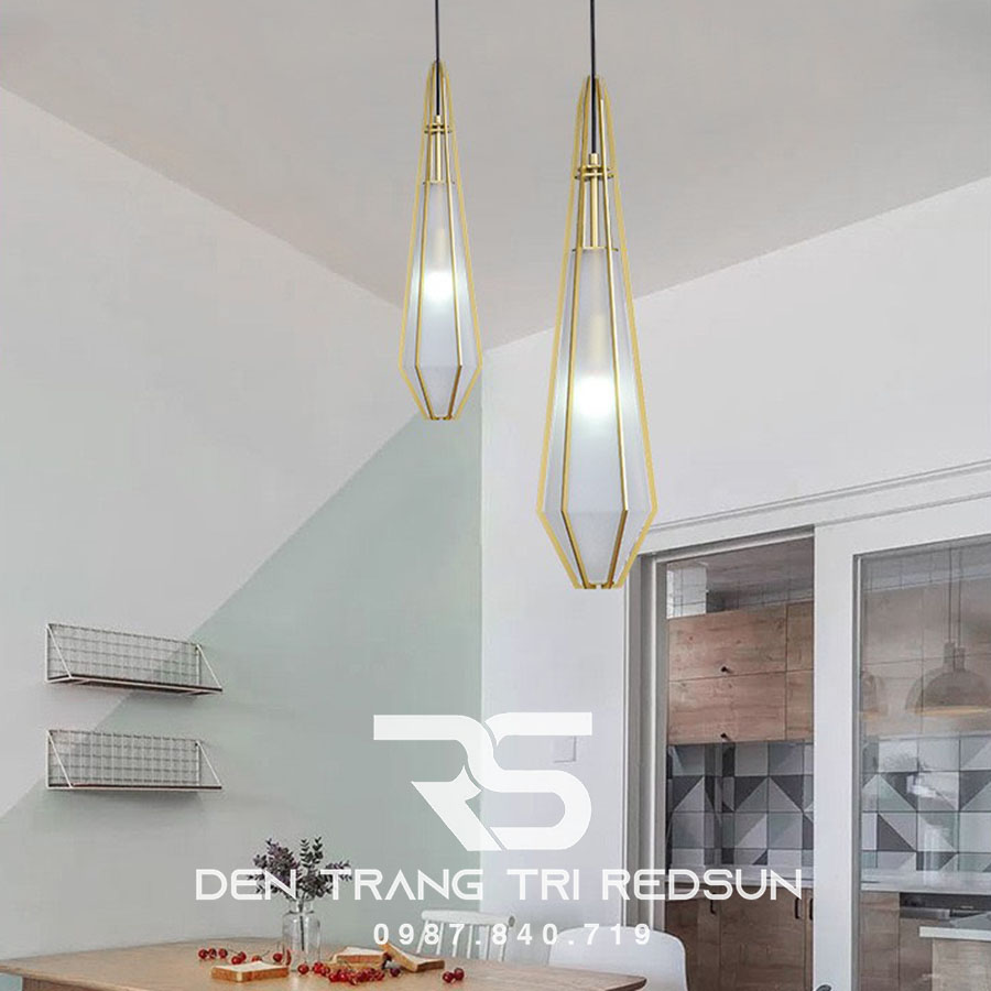 den-tha-ban-an-hien-dai-bac-au-choa-thuy-tinh-cdt-t006