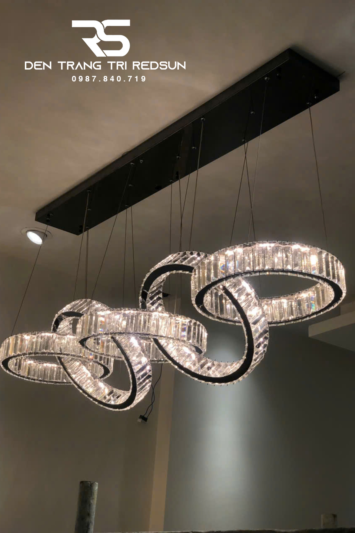 den-tha-pha-le-ban-an-hien-dai-tpl062