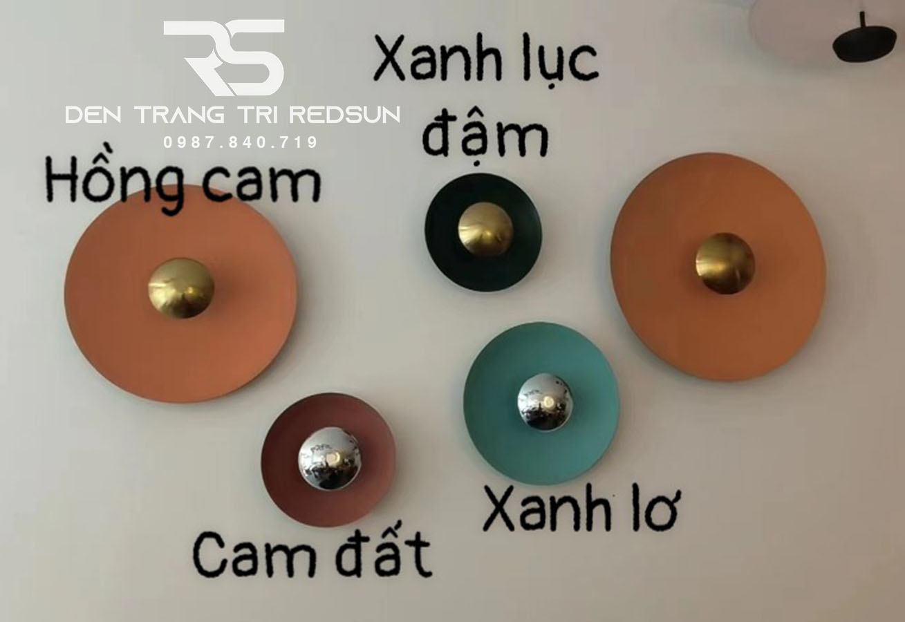 den-tuong-trang-tri-phong-khach-phong-ngu-cau-thang-hinh-dia-bay-phong-cach-bac-au-dt-124