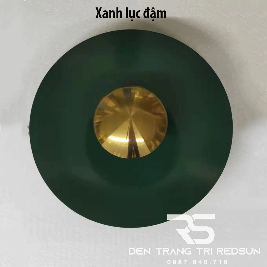 den-tuong-trang-tri-phong-khach-phong-ngu-cau-thang-hinh-dia-bay-phong-cach-bac-au-dt-124