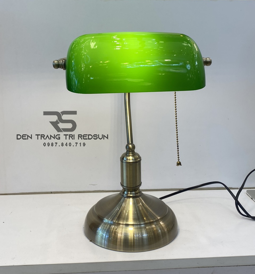 den-ban-hien-dai-db2058