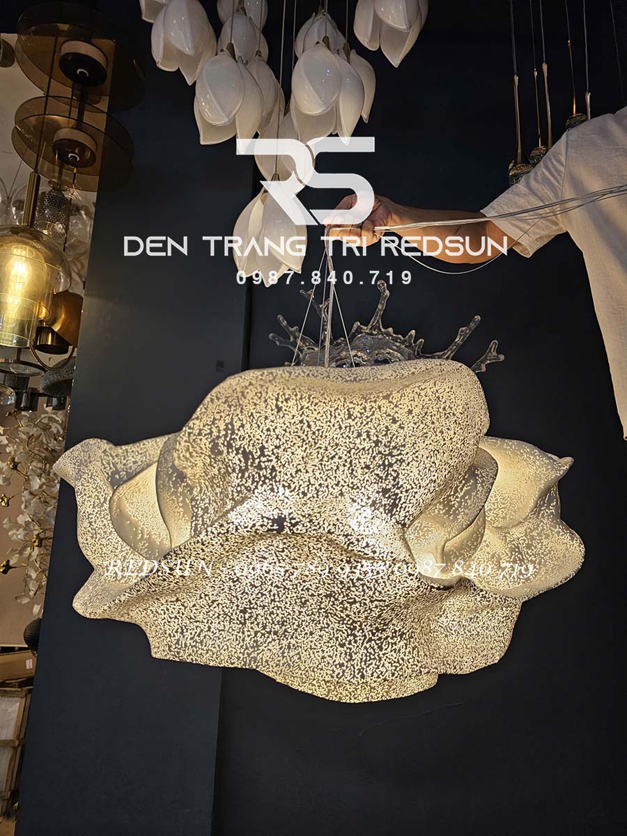 den-chum-phong-khach-hien-dai-dam-may-phong-cach-bac-au-dc-t075