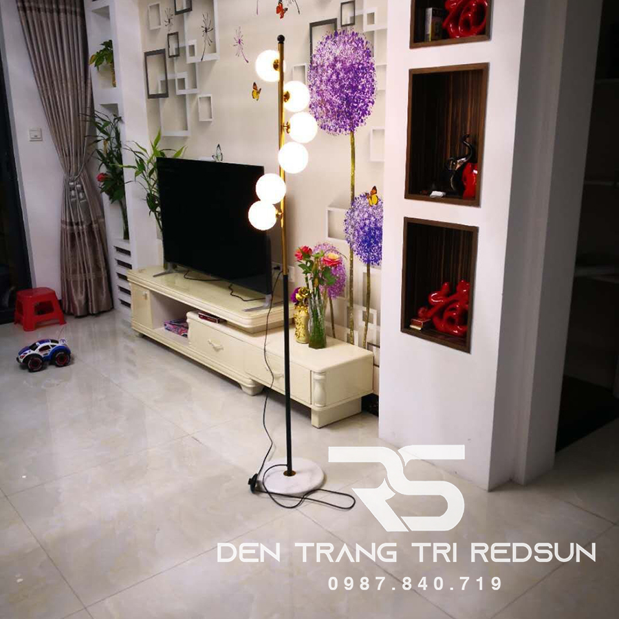 den-san-hien-dai-ds-c4016