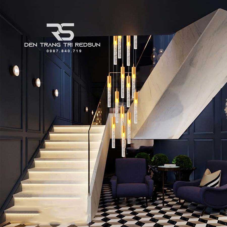 den-tha-pha-le-hien-dai-lap-thong-tang-cau-thang-phong-khach-ban-an-htk075