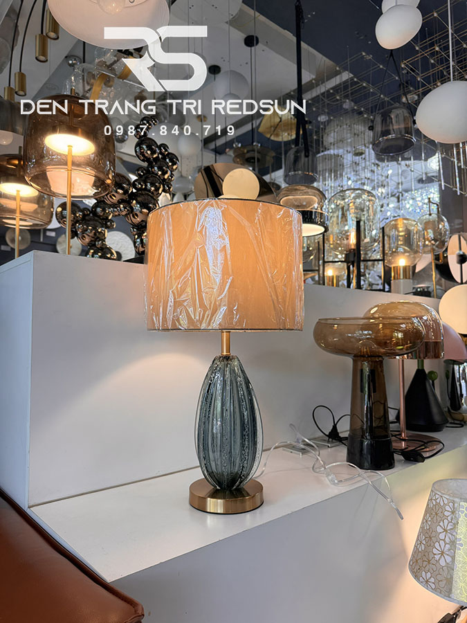 den-ban-hien-dai-bac-au-db2074
