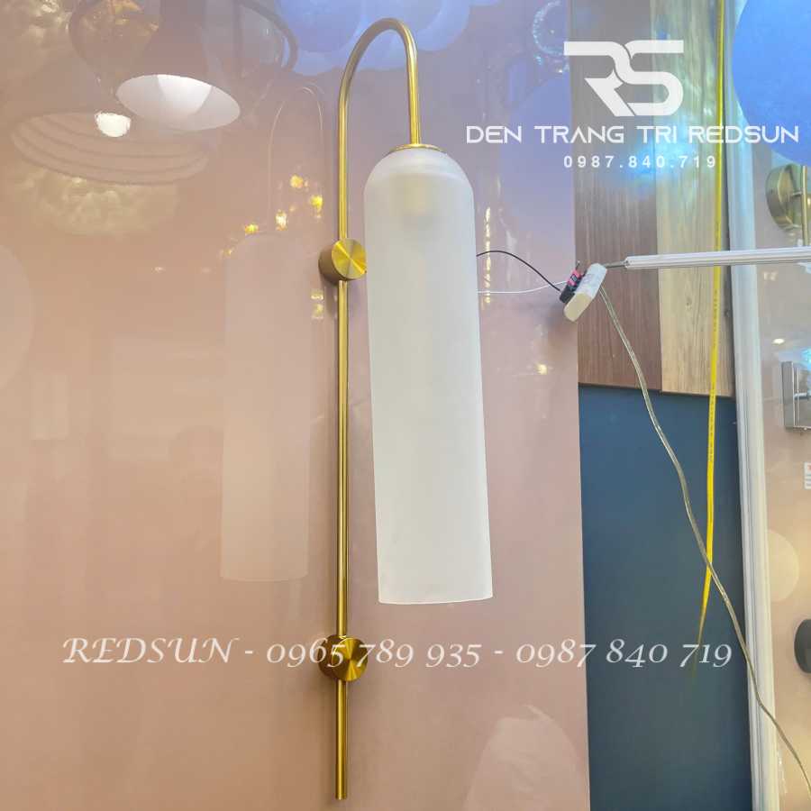 den-tuong-trang-tri-phong-khach-phong-ngu-cau-thang-phong-cach-bac-au-dt-l001