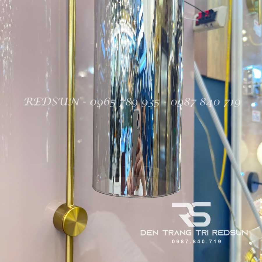 den-tuong-trang-tri-phong-khach-phong-ngu-cau-thang-phong-cach-bac-au-dt-l001