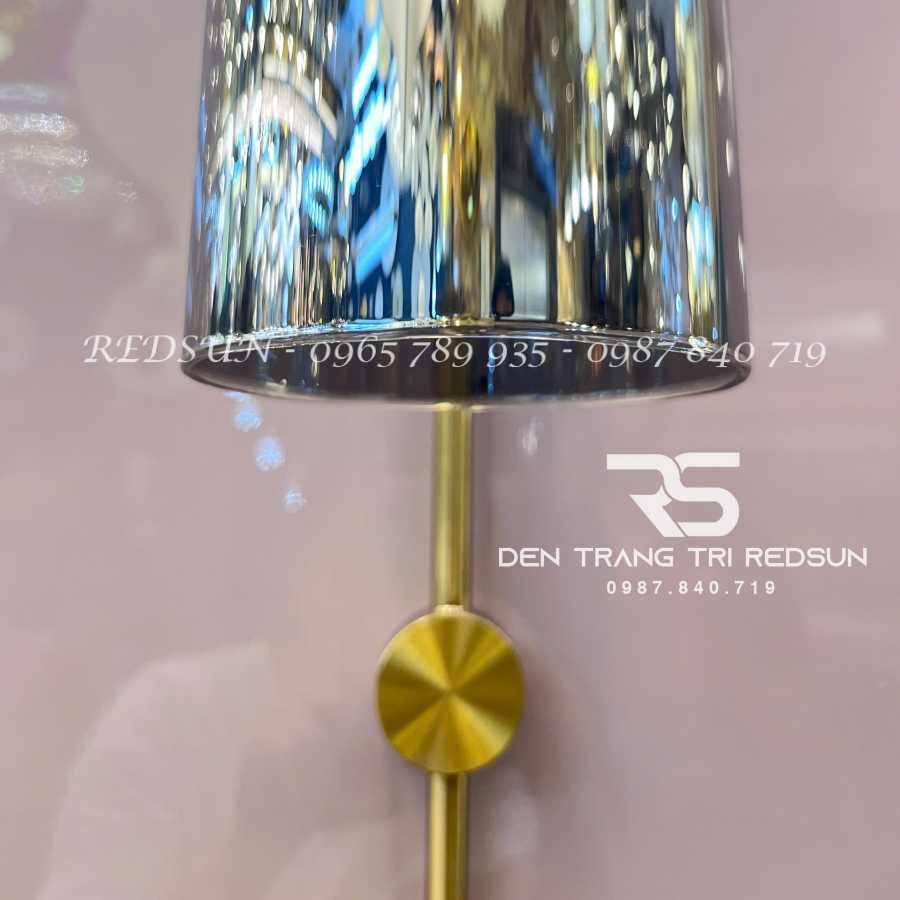 den-tuong-trang-tri-phong-khach-phong-ngu-cau-thang-phong-cach-bac-au-dt-l001