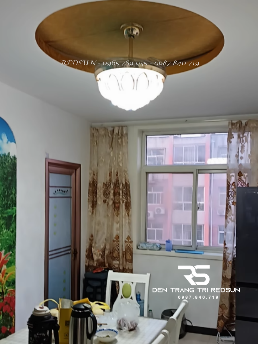 qua-t-tra-n-den-ca-nh-cu-p-xo-e-trang-tri-phong-khach-phong-ngu-42ksa-200