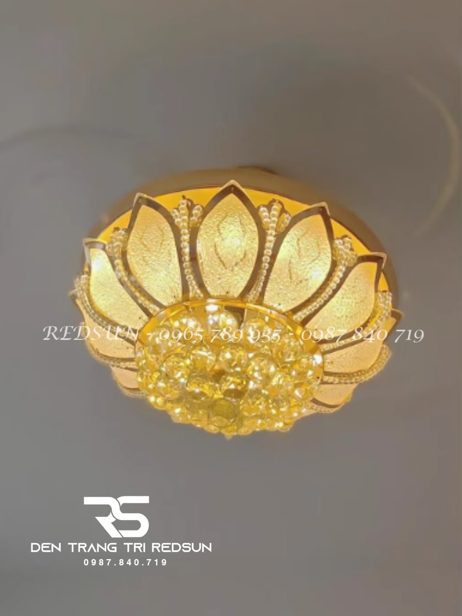 qua-t-tra-n-den-ca-nh-cu-p-xo-e-trang-tri-phong-khach-phong-ngu-42ksa-200