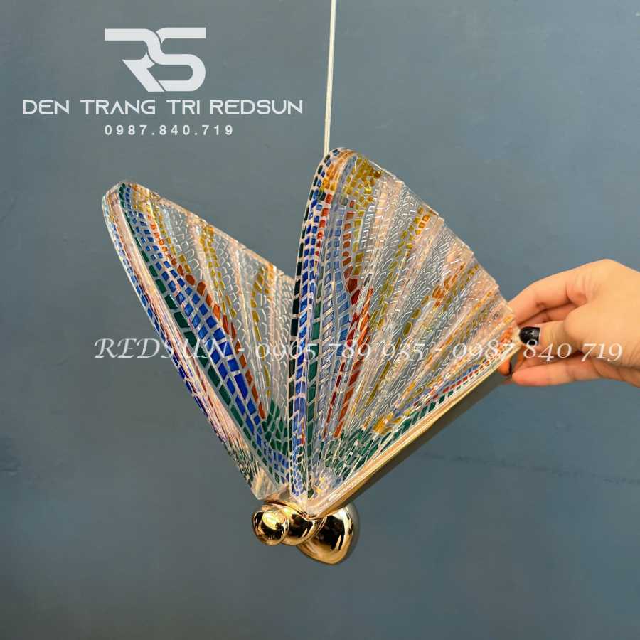 den-tha-tran-hien-dai-lap-phong-khach-phong-ngu-thong-tang-cau-thang-phien-ban-cau-vong-sac-mau-htk038