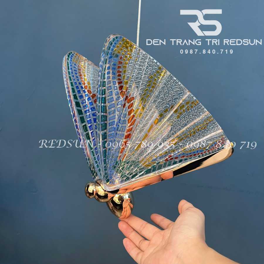 den-tha-tran-hien-dai-lap-phong-khach-phong-ngu-thong-tang-cau-thang-phien-ban-cau-vong-sac-mau-htk038