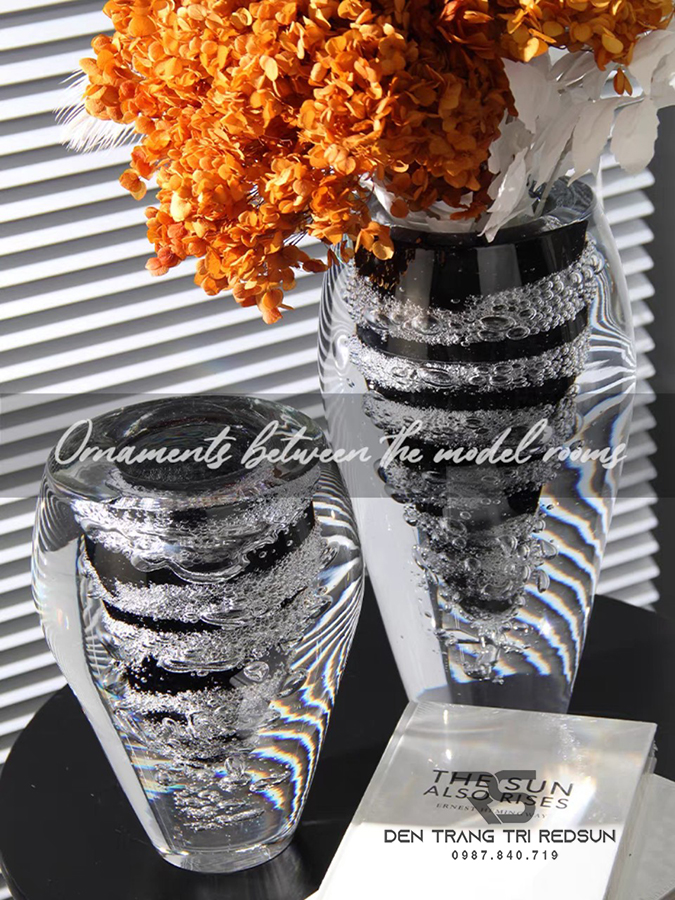 binh-hoa-trang-tri-phong-cach-bac-au-sang-tao-hinh-bong-bong-chat-lieu-thuy-tinh-ddc-zg005