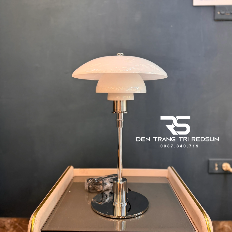 den-ban-hien-dai-bac-au-db2096