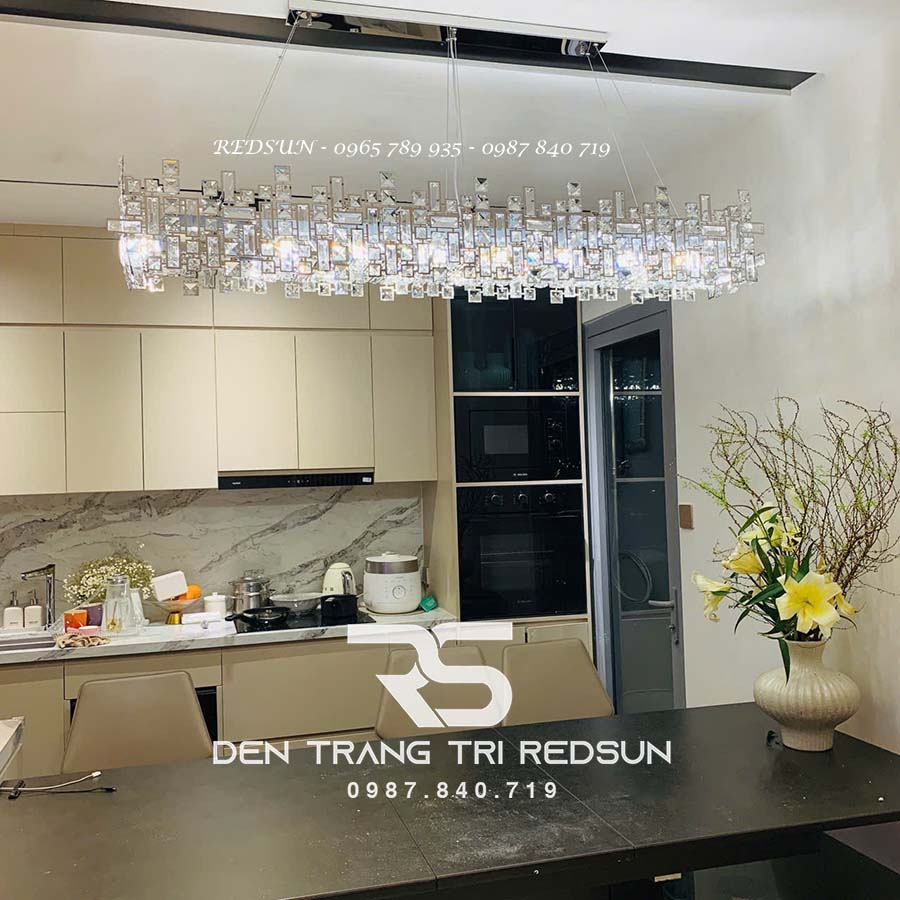 den-chum-trang-tri-phong-khach-sanh-cho-phong-an-phong-ngu-chat-lieu-pha-le-phong-cach-italia-dcp-002