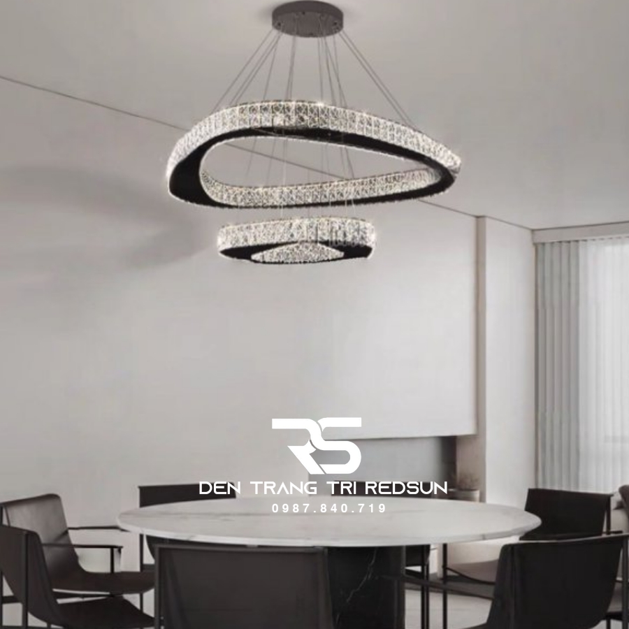 den-chum-trang-tri-phong-khach-sanh-cho-phong-an-chat-lieu-pha-le-phong-cach-italia-dcp-003