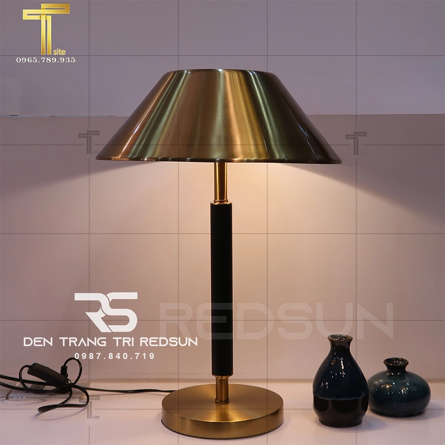 Đèn ngủ để bàn decor