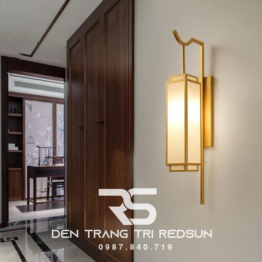 Đèn tường Indochine tại hành lang giúp thu hút hơn