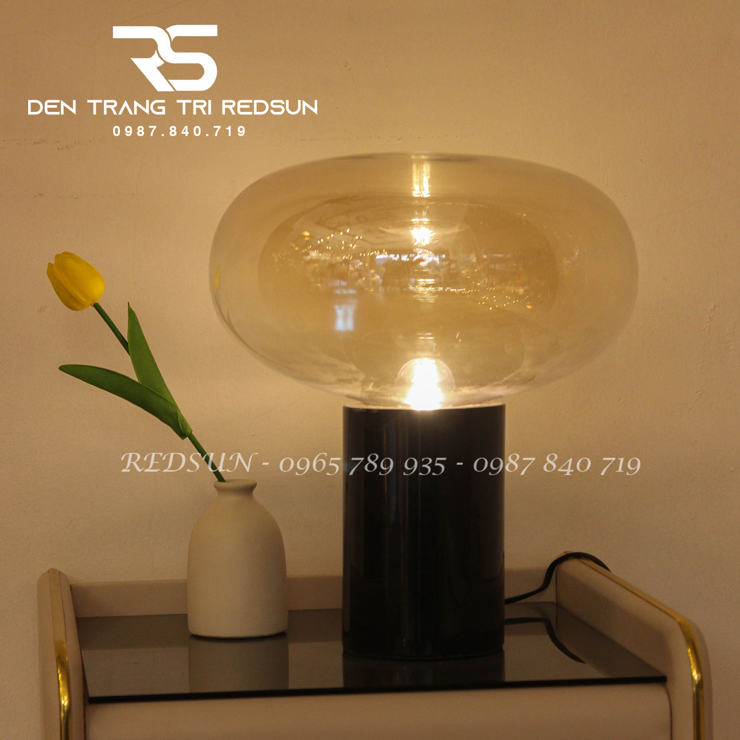 den-ban-hien-dai-bac-au-db2062