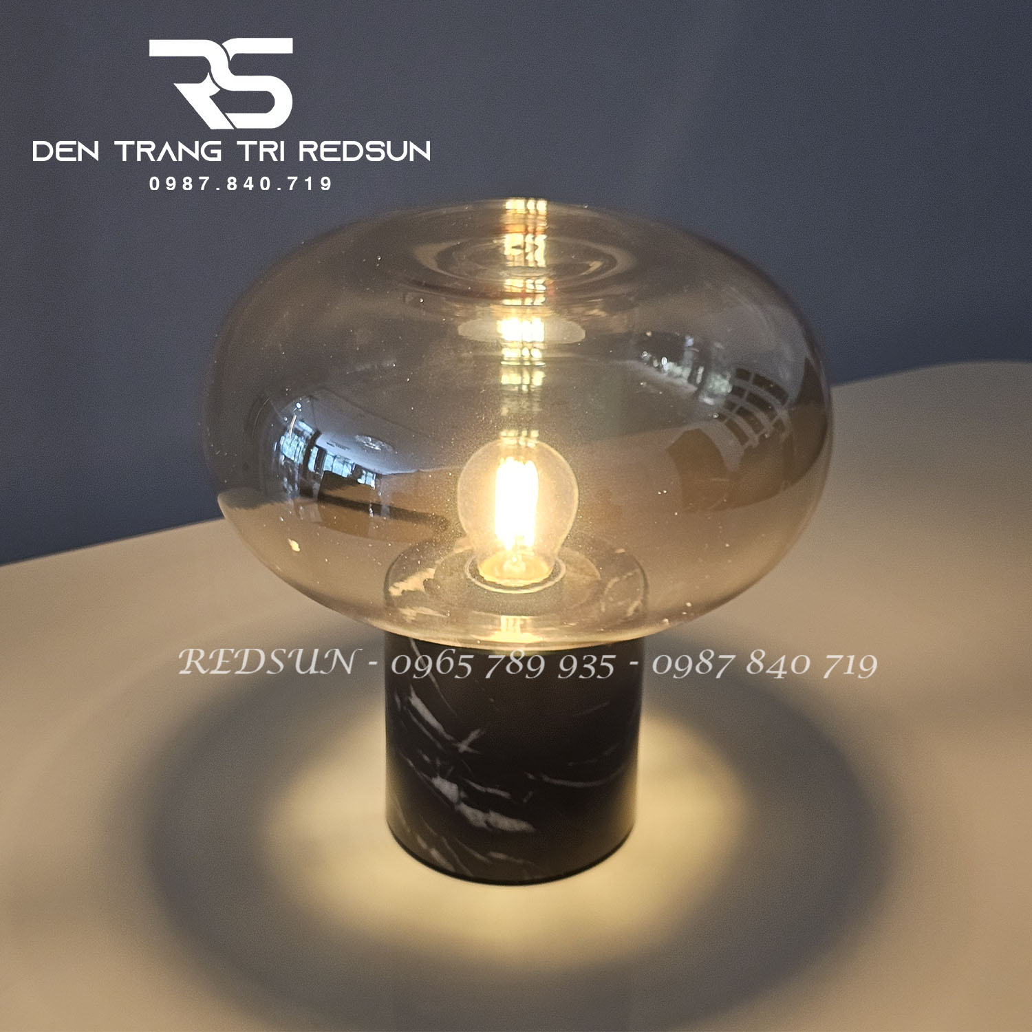 den-ban-hien-dai-bac-au-db2062