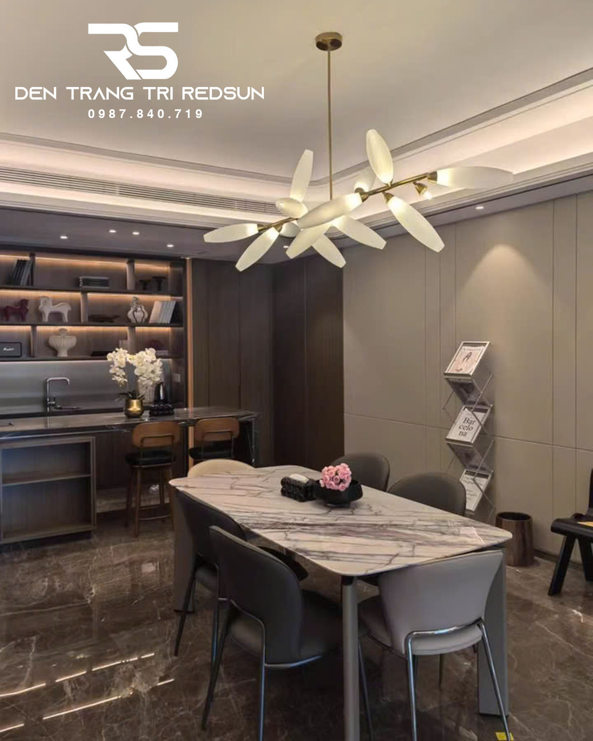 den-tha-ban-an-hien-dai-phong-cach-bac-au-choa-thuy-tinh-dc-t102