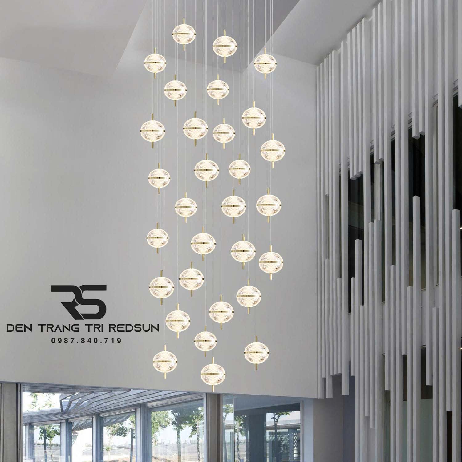 den-chum-hien-dai-lap-thong-tang-phong-khach-cau-thang-phong-cach-bac-au-cau-kim-cuong-ma05786p-030