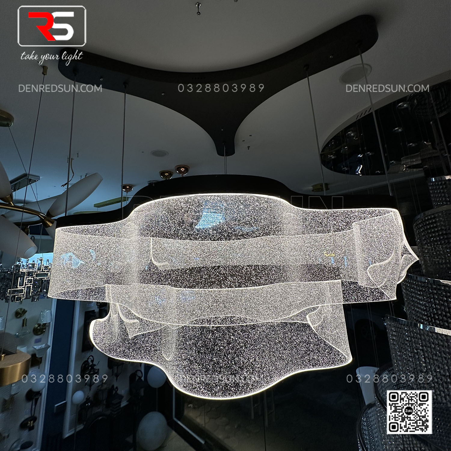 den-tha-dai-lua-dang-xoan-cao-cap-lap-phong-khach-phong-an-khach-san-phong-cach-bac-au-hien-dai-ma05988pb-002