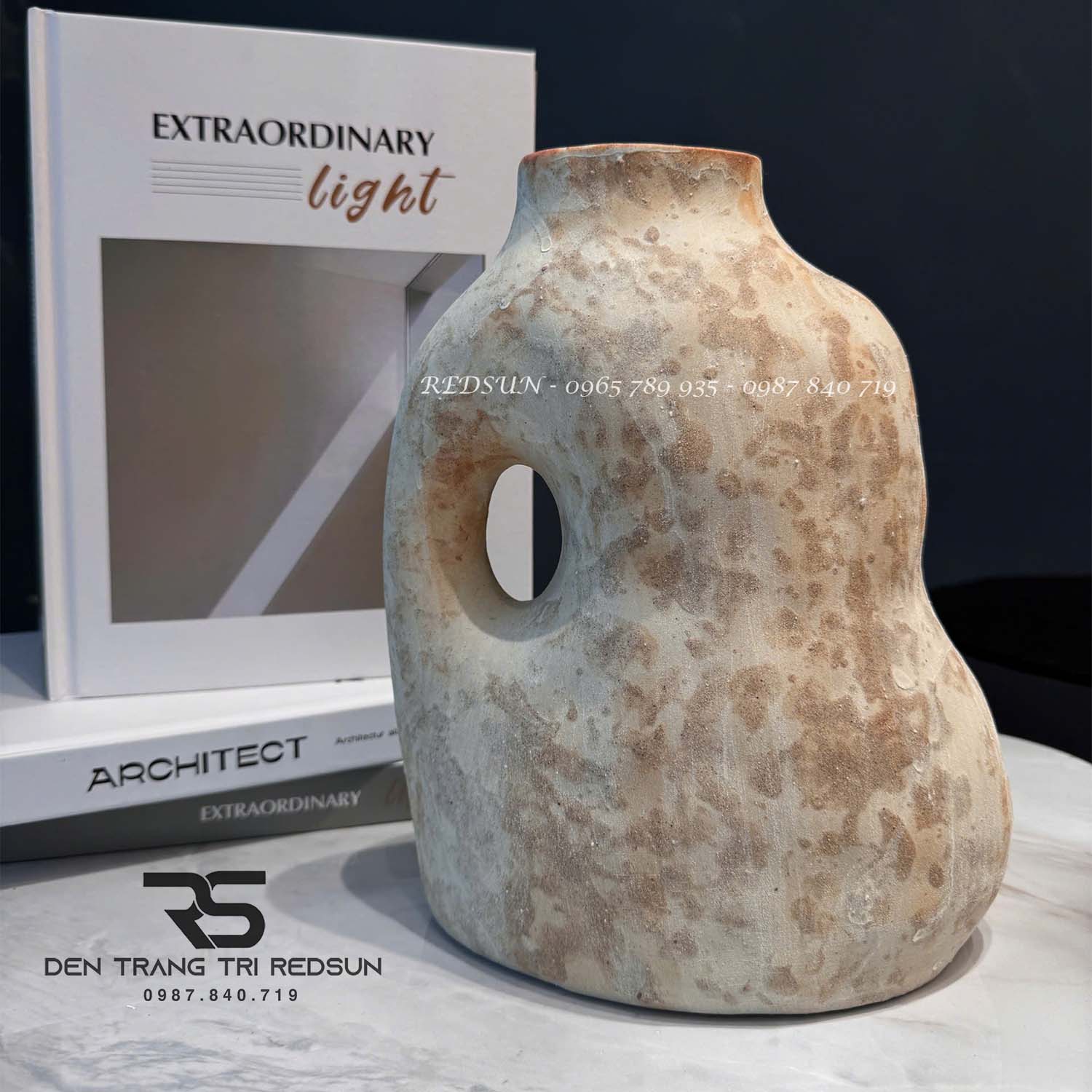 binh-hoa-nghe-thuat-trang-tri-phong-khach-phong-an-quan-ca-phe-phong-cach-nhat-ban-wabi-sabi-ddc-030