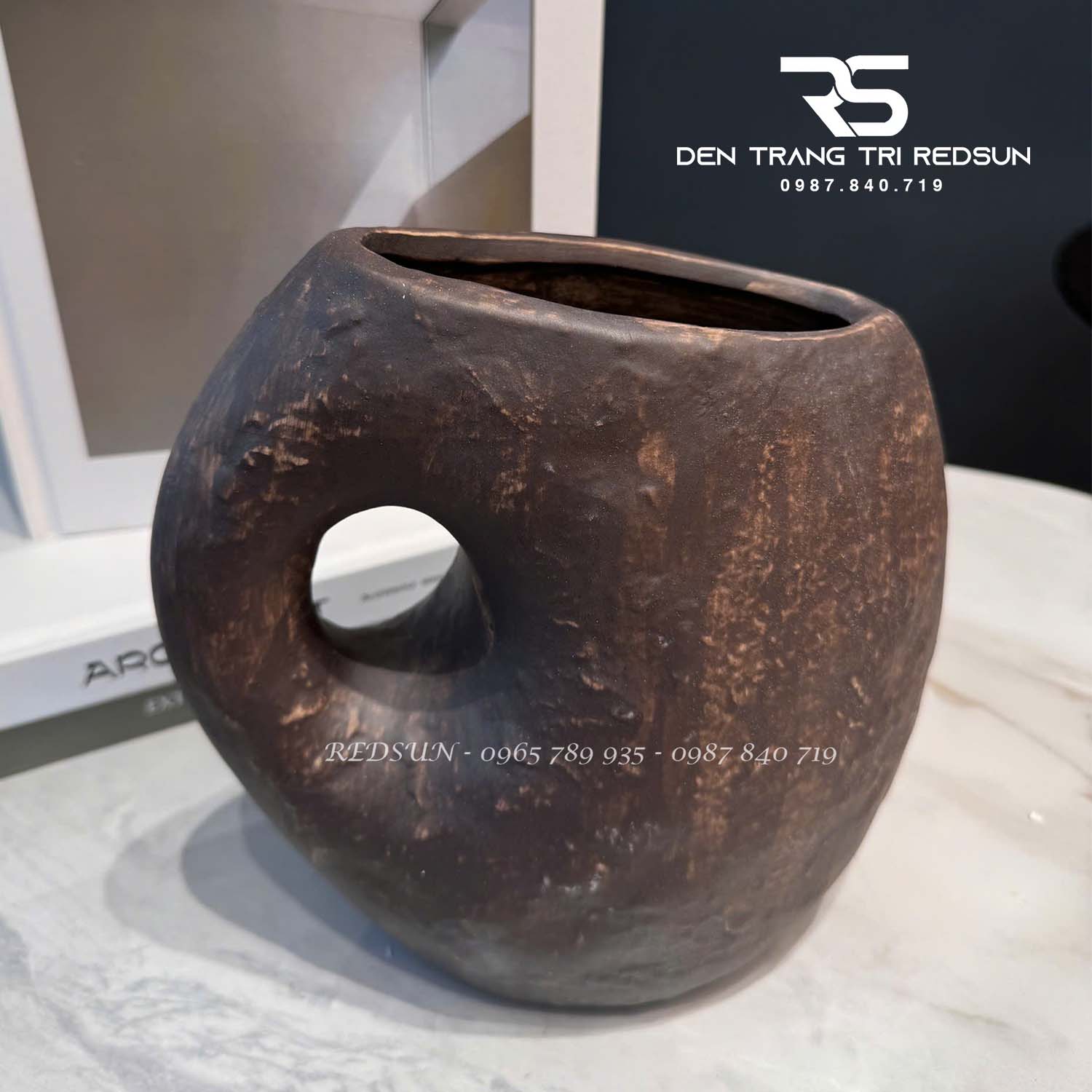 binh-hoa-nghe-thuat-trang-tri-phong-khach-phong-an-quan-ca-phe-phong-cach-nhat-ban-wabi-sabi-ddc-030