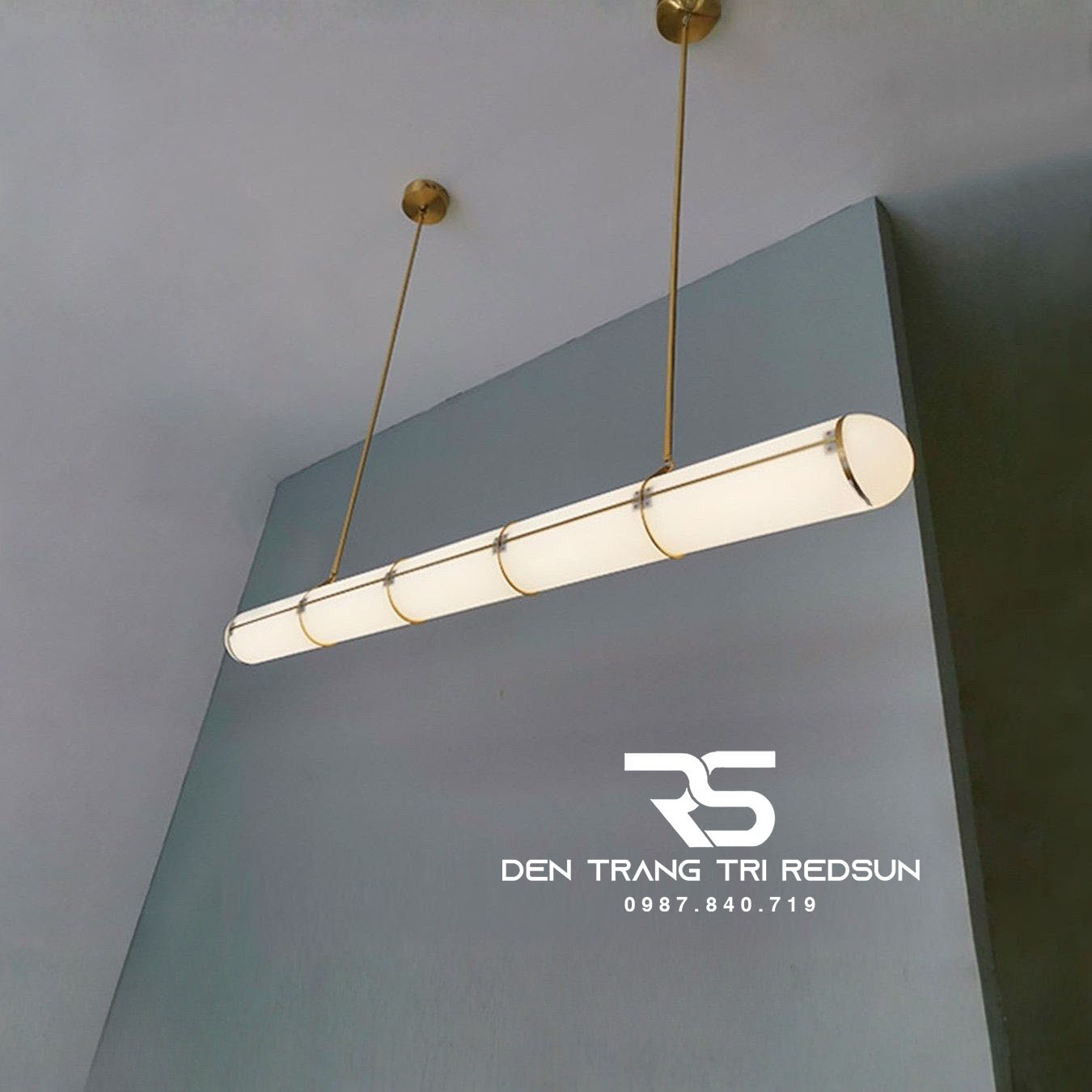 den-tha-ban-an-ban-dao-hien-dai-hinh-ong-phong-cach-italia-dc-t119