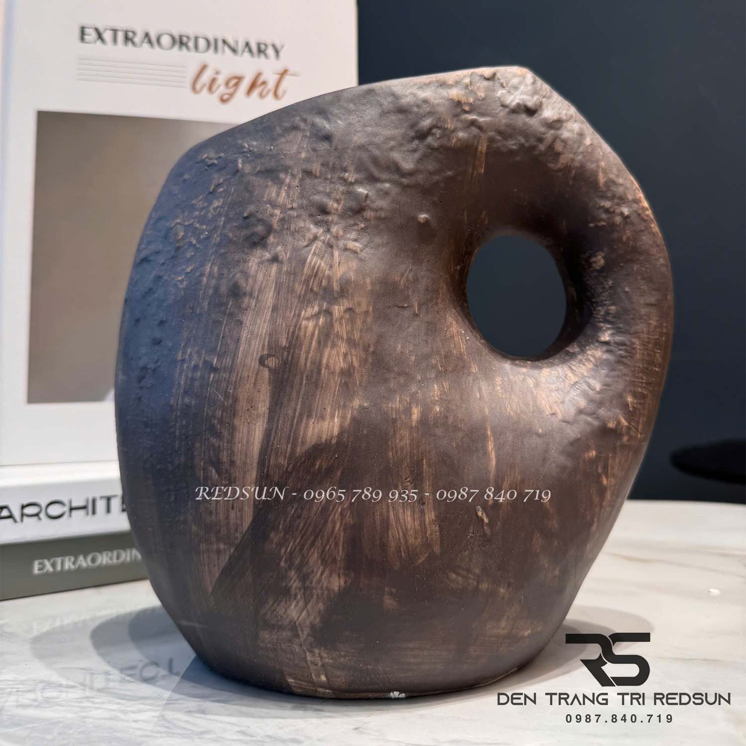 binh-hoa-nghe-thuat-trang-tri-phong-khach-phong-an-quan-ca-phe-phong-cach-nhat-ban-wabi-sabi-ddc-030