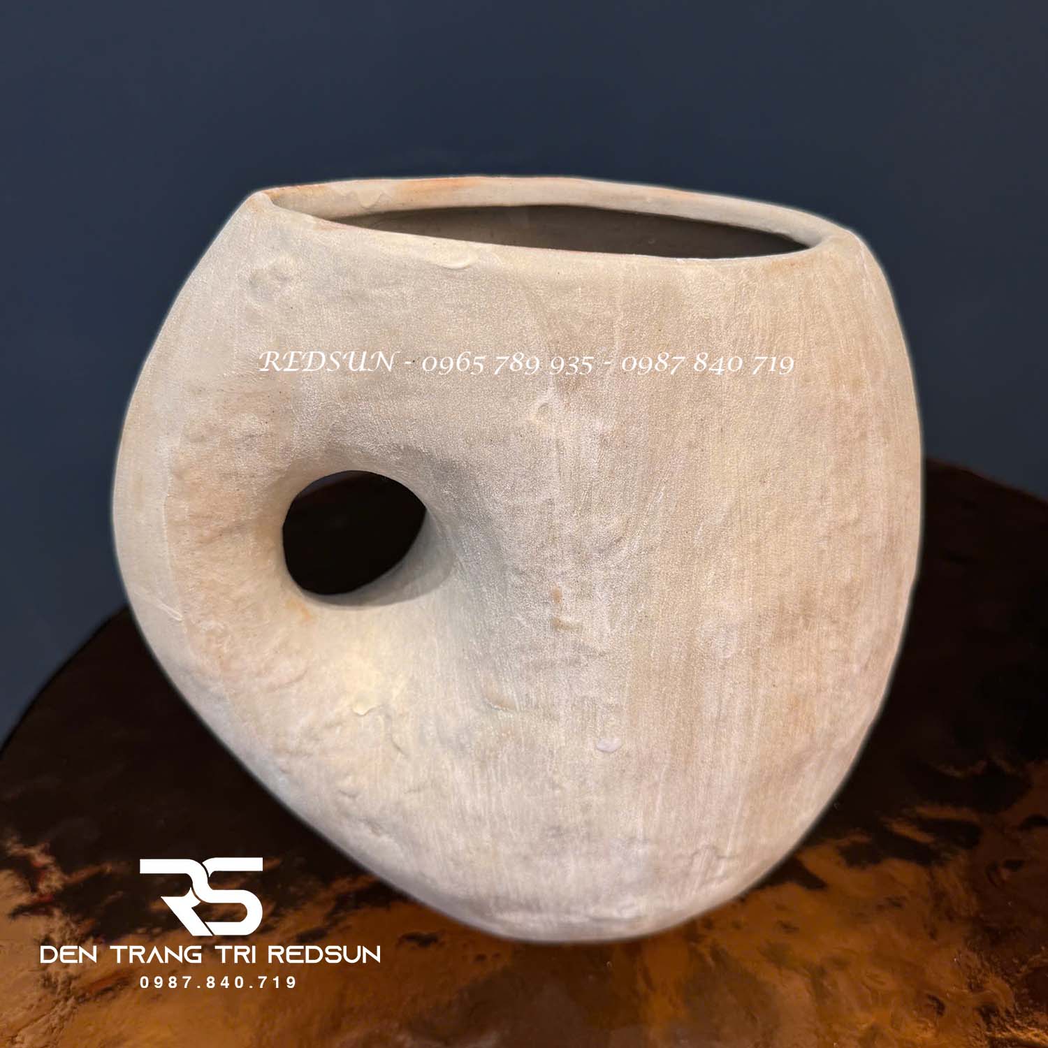 binh-hoa-nghe-thuat-trang-tri-phong-khach-phong-an-quan-ca-phe-phong-cach-nhat-ban-wabi-sabi-ddc-030