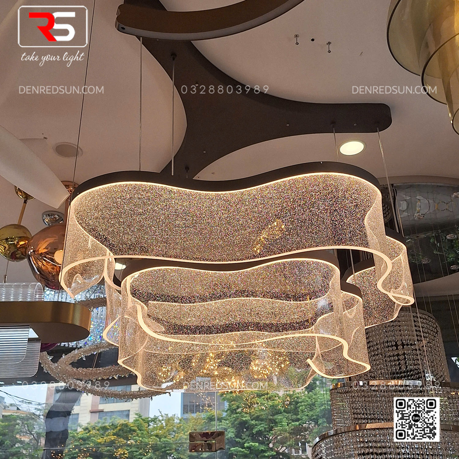 den-tha-dai-lua-dang-xoan-cao-cap-lap-phong-khach-phong-an-khach-san-phong-cach-bac-au-hien-dai-ma05988pb-002