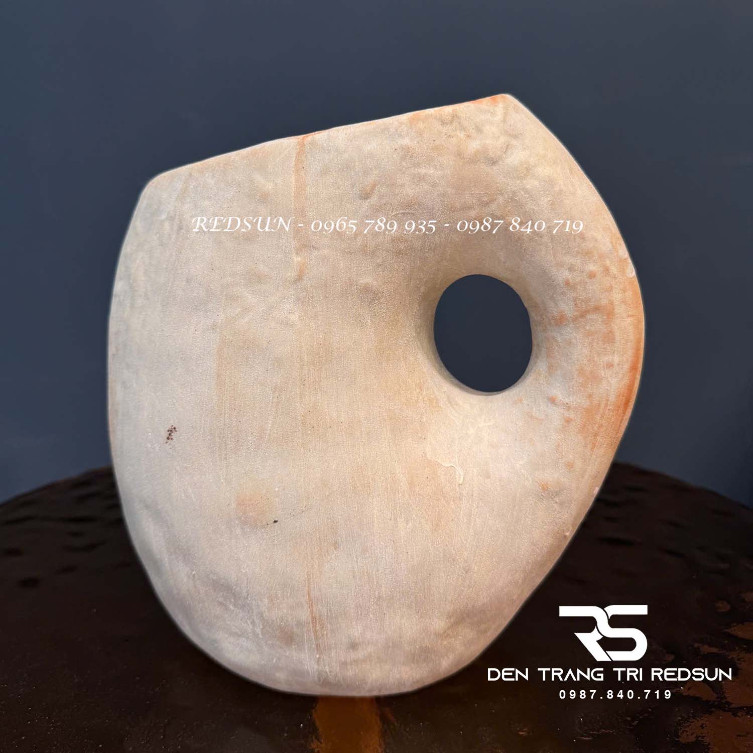 binh-hoa-nghe-thuat-trang-tri-phong-khach-phong-an-quan-ca-phe-phong-cach-nhat-ban-wabi-sabi-ddc-030