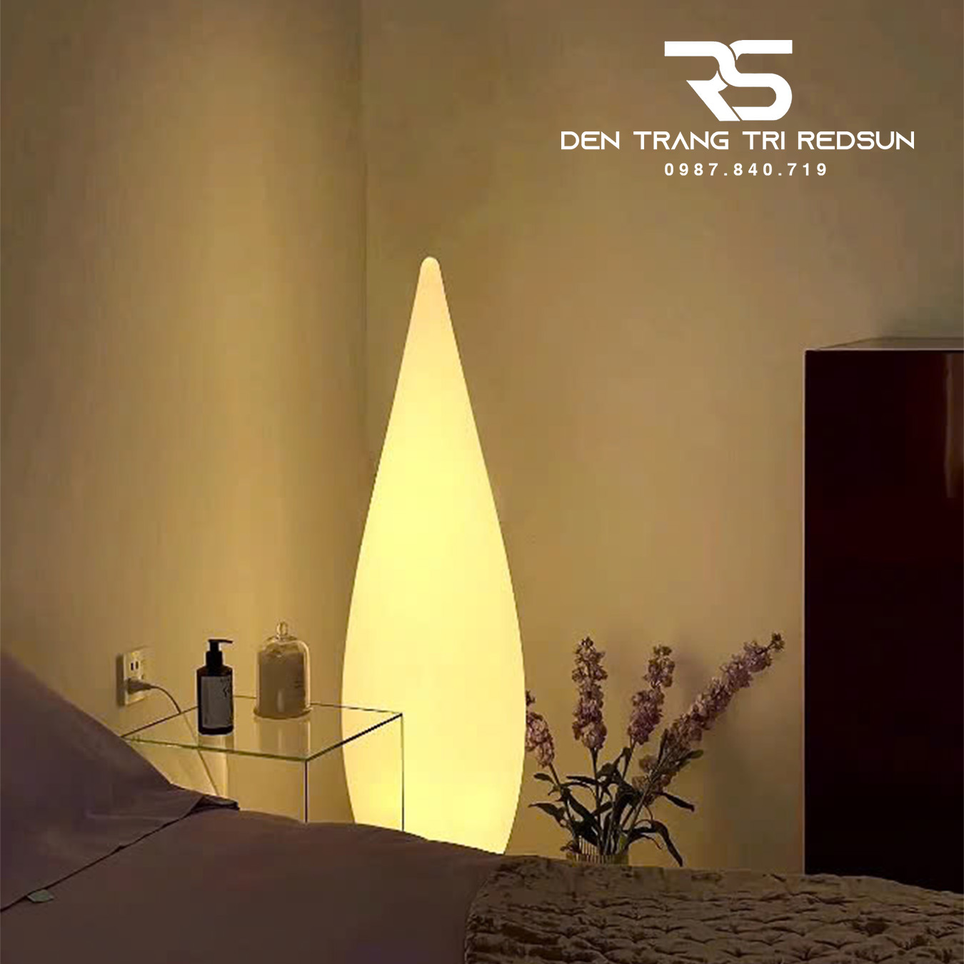 den-san-hien-dai-trang-tri-trong-nha-san-vuon-canh-quan-ngoai-troi-hinh-giot-nuoc-ds2054