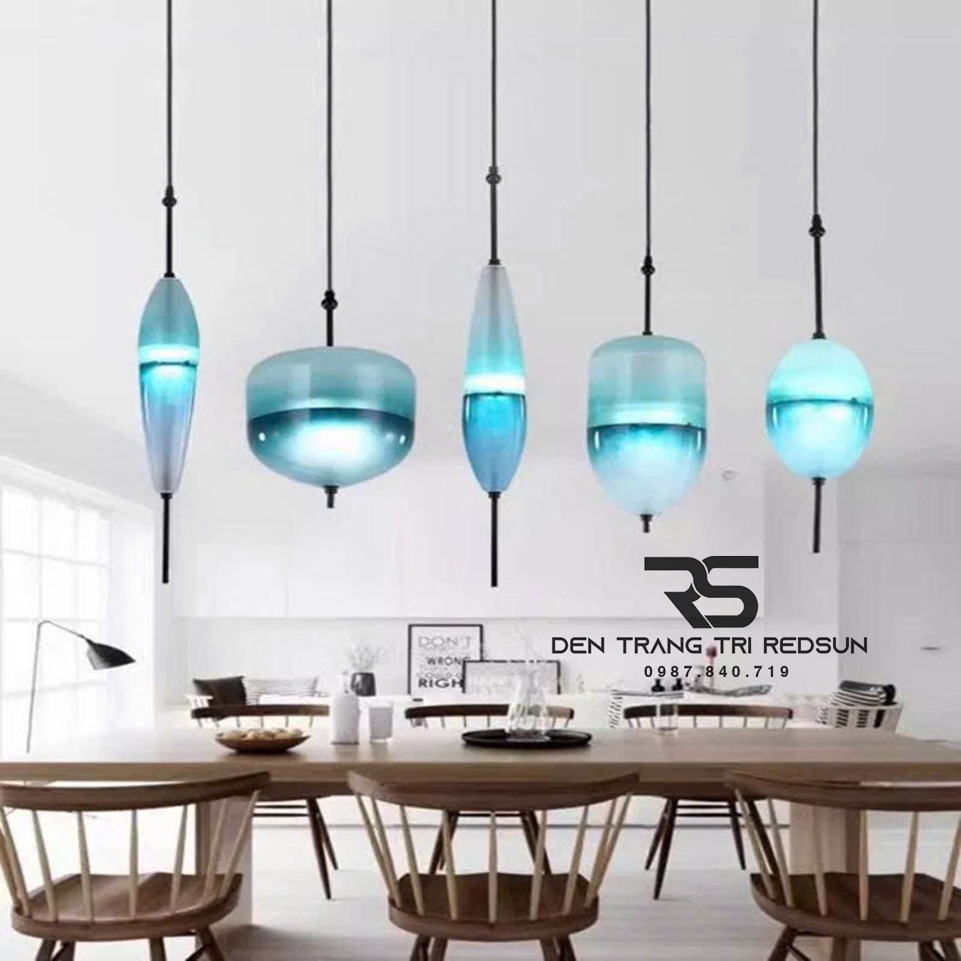 den-tha-phong-khach-phong-ngu-ban-an-phong-cach-bac-au-hien-dai-chao-thuy-tinh-cdt-t073