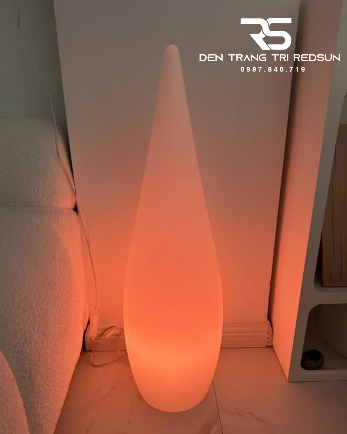 den-san-hien-dai-trang-tri-trong-nha-san-vuon-canh-quan-ngoai-troi-hinh-giot-nuoc-ds2054