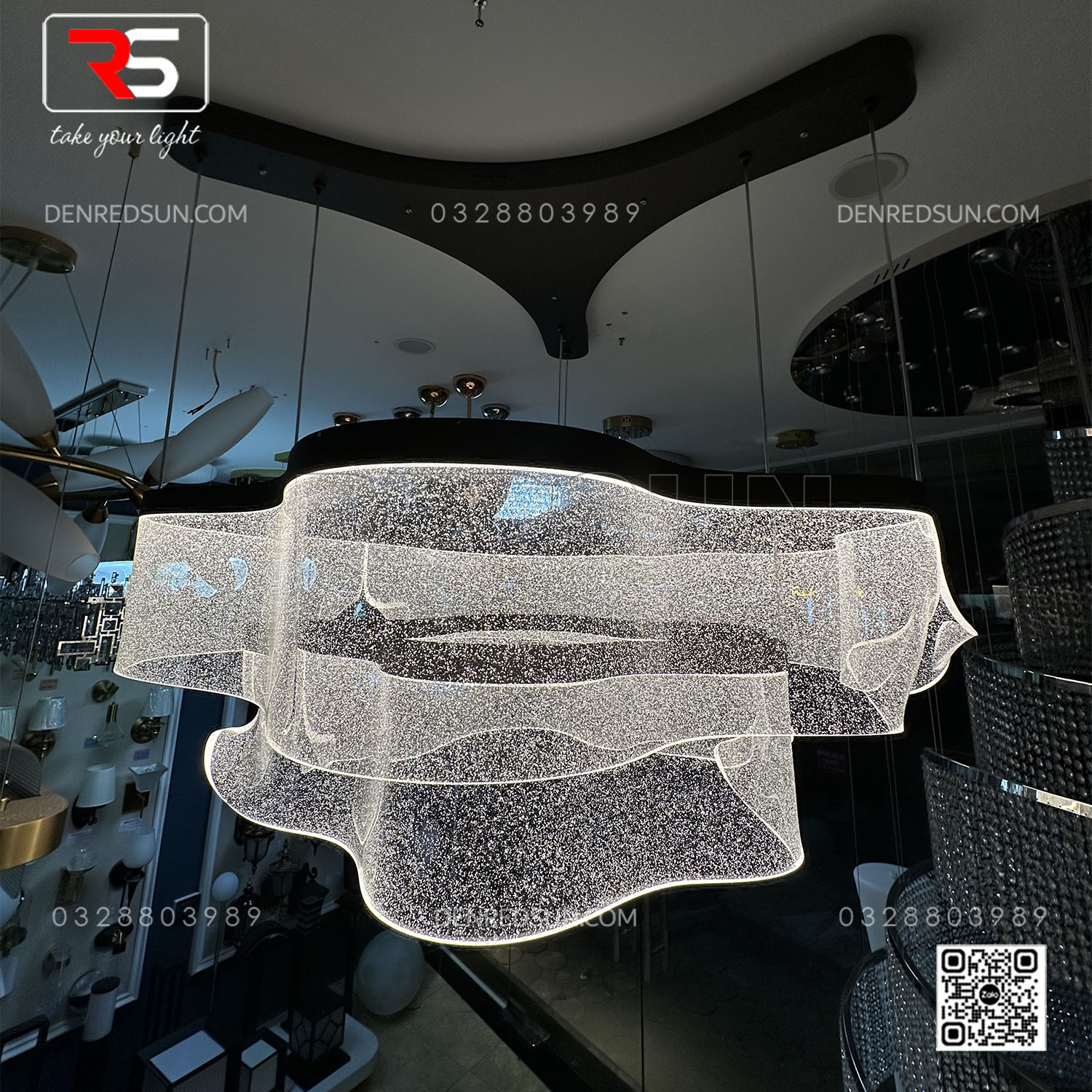 den-tha-dai-lua-dang-xoan-cao-cap-lap-phong-khach-phong-an-khach-san-phong-cach-bac-au-hien-dai-ma05988pb-002