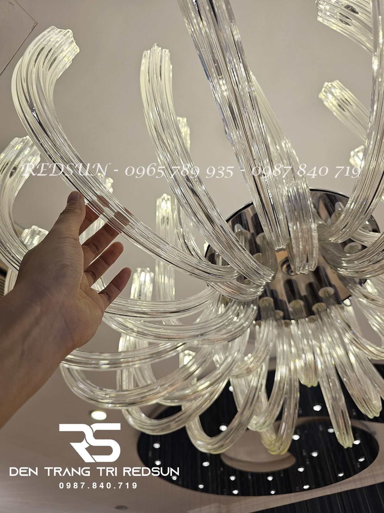 den-chum-trang-tri-phong-khach-sanh-cho-phong-an-phong-ngu-ong-thuy-tinh-phong-cach-bac-au-dcp-001