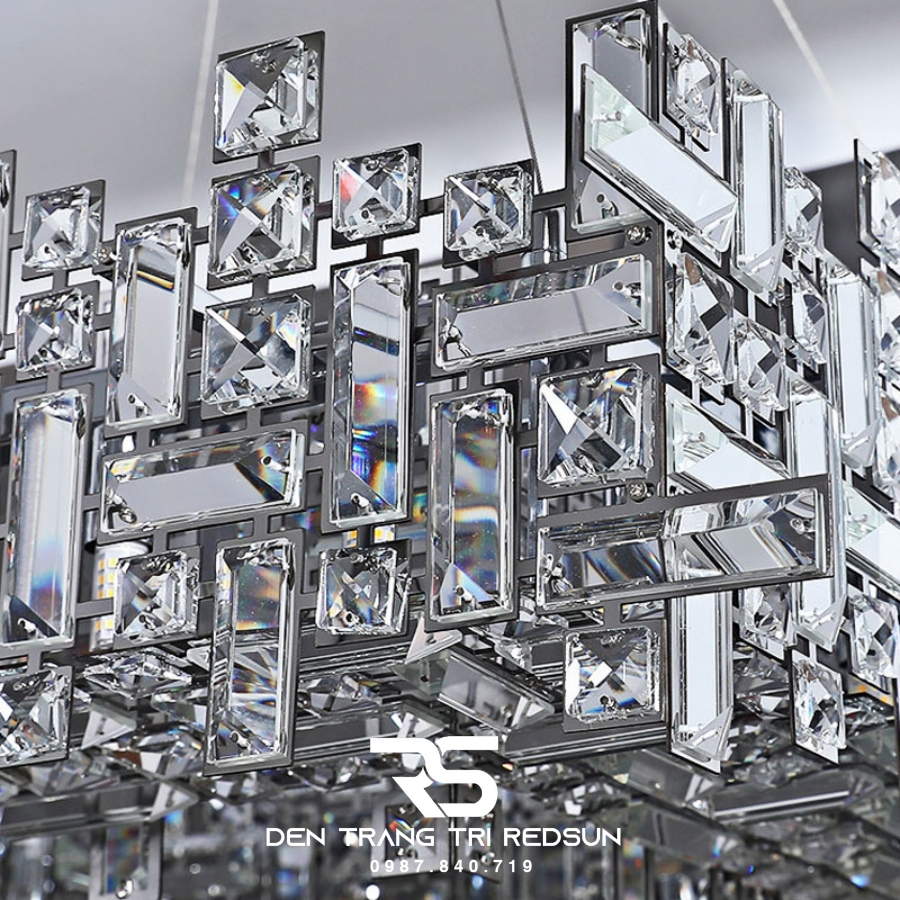 den-chum-trang-tri-phong-khach-sanh-cho-phong-an-phong-ngu-chat-lieu-pha-le-phong-cach-italia-dcp-002