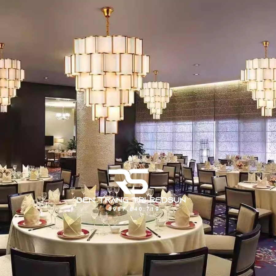 den-chum-phong-khach-hien-dai-phong-cach-indochine-idc-019