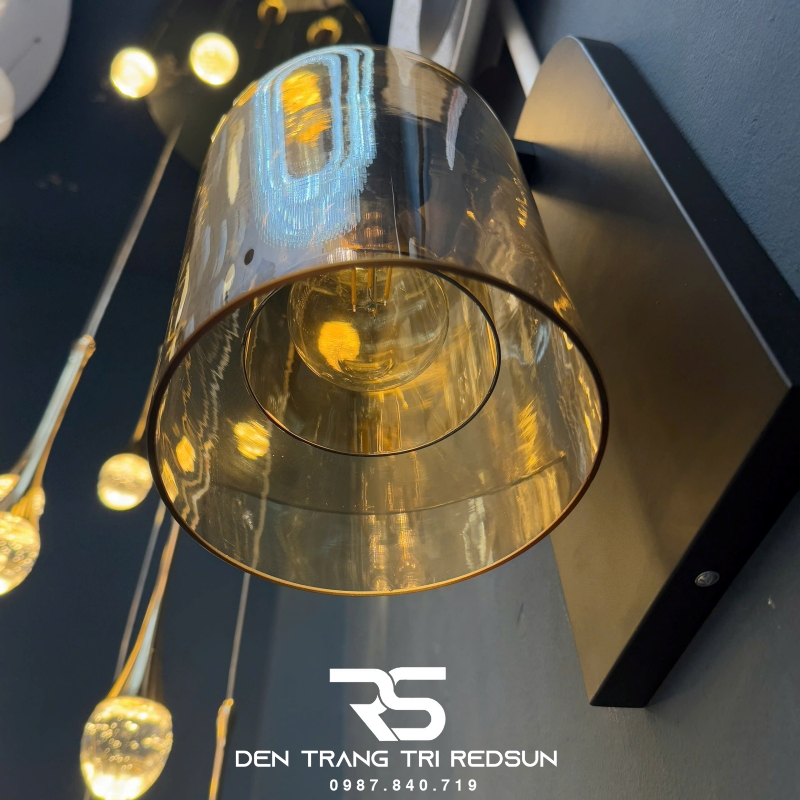 den-tuong-hien-dai-trang-tri-phong-khach-phong-ngu-bac-au-choa-thuy-tinh-dt-1040